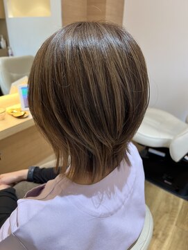 クララ 水海道店(CLALA) 艶ベージュ×ボブレイヤー