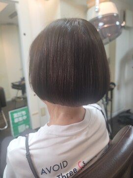 榮美容室 本店 ボブ