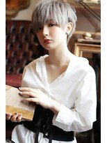 ル クラブ 銀座(Le Club) (銀座)ジェンダーレスなシルバー・ブロックマッシュ