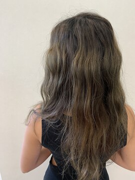 ハナ ビューティーヘアー(hana.) マットアッシュグラデーション