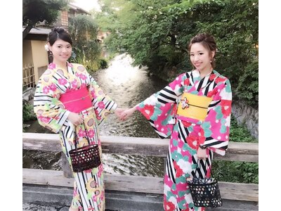 京都女子会は着物で♪幅広いバリエーションを揃えています☆