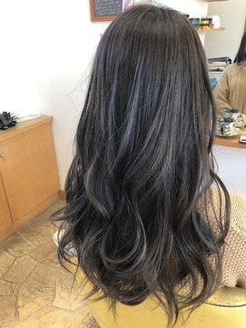 エクリュ(eKuryu) バレイヤージュブルーグレージュ