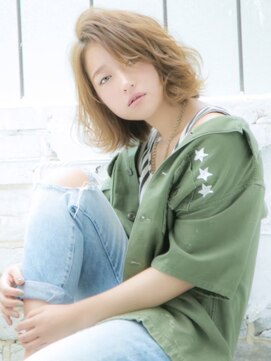 ロンドプランタン 恵比寿(Lond Printemps) かきあげバング 外ハネ ハイトーン 切りっぱなしボブ