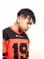 メリケンバーバーショップ フクオカ(MERICAN BARBERSHOP FUK)&nbsp;スキンフェードツイストスパイラルセンターパートサイドパート32