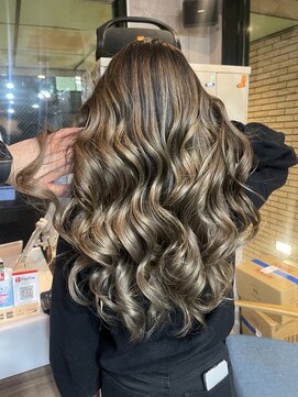 ラフ(LAFF) #バレイヤージュ#グレージュカラー#ボブウルフ#ココアベージュ