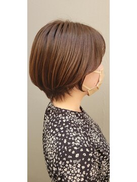 ヘアー ル シェーヌ キューブ(hair le chene CUBE) 丸みショート