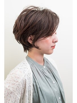 ディーボーイリタ 光の森(D-BOY Lita) くびれショート