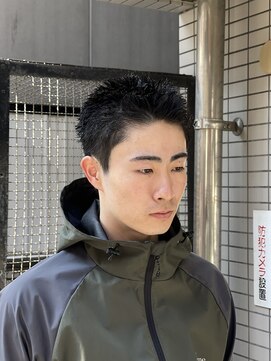 ウェルネス(Wellness) スパイキーショート、パンクヘア