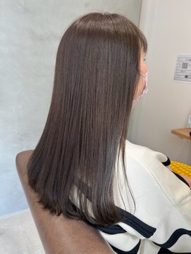 リヴゴーシュ(rive gauche) 潤つやマットベージュカラー