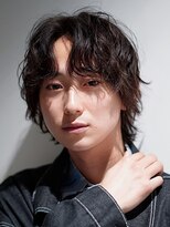 ライラ(Lyla)&nbsp;メンズミディアム　前上がりウルフ　緩スパイラル