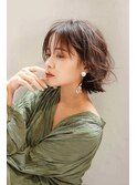 素敵な大人女子を演出するふんわりエアリーボブ