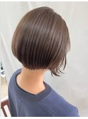 透明感ベージュ