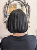 前下がり丸みボブ