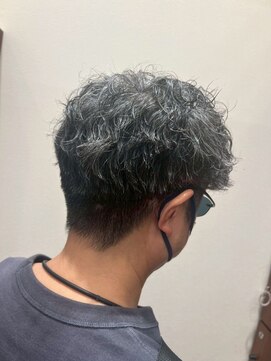 アクセ ダークカラーマッシュソフトツーブロックショートレイヤー