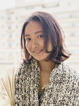 インヤン(YINYAN)&nbsp;ふんわりと空気をまとった、冬のボブスタイル