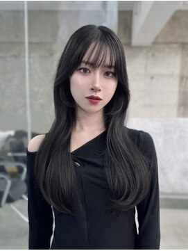 フィヴェント(Fivent) 黒髪韓国小顔レイヤーイメチェン暗めオリーブグレークラゲヘアー