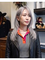 グッドフェローズ キタホリエ(GoodFellas kitahorie) 透明感シルバーベージュのレイヤーミディアムハイトーン艶感