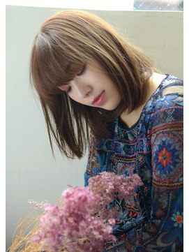 ビッケ(Vicke) 【Vicke渋谷】光に透けるホワイティグレージュ☆小顔ボブディ