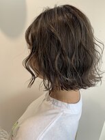 リアン(Lien)&nbsp;Lien☆フォギーベージュ×ハイライトカラー×耳かけボブ