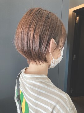 ヨム(YOMU) 【王道】くびれショート