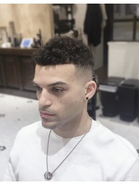 ルドローブラントオオサカ(LUDLOW BLUNT Osaka) スキンフェード