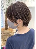 【LIKO  hair make】耳かけショート×ハイライト