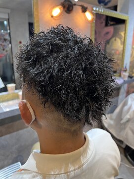 スパークスヘア(Sparks hair) メンズの皆様のお陰様でツイスパを巻くのが早くなりました！