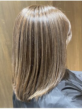 キコーヘア(kiko hair) 白髪ぼかしハイライトスタイル