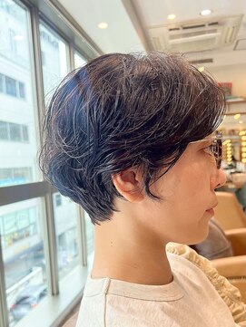 ロンド パルティール 大宮(Lond partir) カールセミディシアカラー姫カットダークアッシュショート