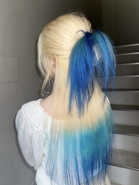 テテ(TETE) 海の中