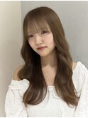 ベージュ