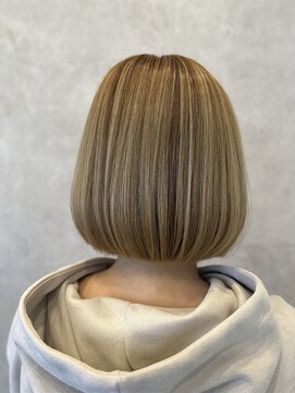 テトルヘアーズ(TETRU HAIRS) 白髪を活かしてオシャレを楽しんで