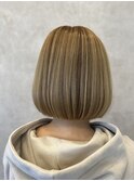 白髪を活かしてオシャレを楽しんで