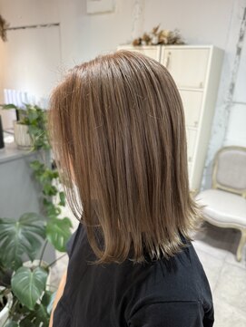 カフカ(CAFCA) ミルクティーグレージュ