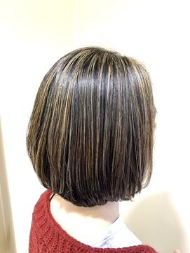 アズールサン 草加西口店(azule-sun) 白髪ぼかしハイライトカラー,ブリーチ抜きっぱなし