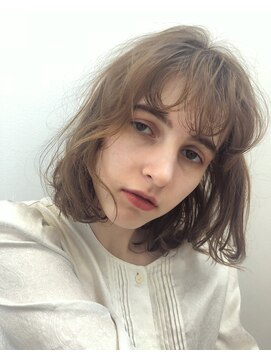 アタ(Ata.) ソフトベージュ/透明感カラー/赤み消し【広尾】