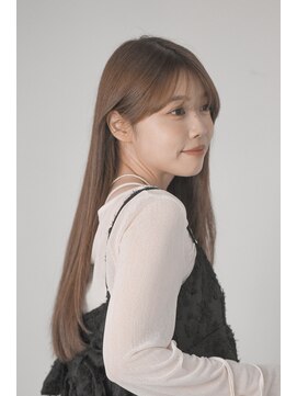 アンダーバーホワイト 鳳店(_WHITE) ストレートロングヘア