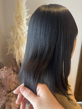 レオ 幸手(Leo) 20代30代大人美人小顔ブリーチなし韓国ヘアアッシュブラック