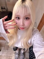 エミーバイモアムー(Emmie byMoremuu)&nbsp;ブロンド/抜きっぱなし　【青木　淳】