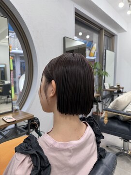 クラン(Chlan) あごラインぱっつりボブ×ブルーベリーカラー