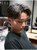 MEN'S/毛流れセンターパート×ハイライト/テーパーフェード