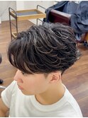メンズフェザーパーマ 毛流れセンターパートツーブロック