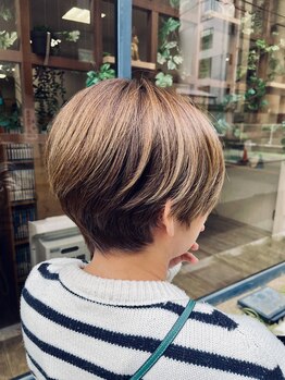 ヘアーサロン ベレッザ(hair salon belleza)の写真/ハンサムショート / 丸みショート / かっこいい大人ショート /