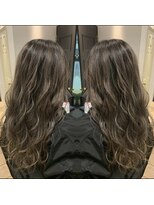 ヴィコロ(vicolo) バックコームバレイヤージュ