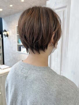 キャアリー(Caary) 福山市美容室Caary人気 カット春スッキリショートスタイル