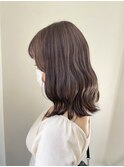 柔らかグレージュ