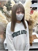 ミルクティーベージュ