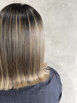 シアン(.Xian)&nbsp;シャドールーツ（ブリーチ/ハイライト/インナーカラー/高槻）