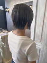 キャアリー(Caary)&nbsp;福山美容室carry 切りっぱなしミニボブ大人外ハネ透明感10代20代