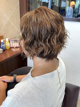 アルバ ヘアリゾート(ALBA) 黒髪カタログ/クラゲヘアー/オリーブグレー/三鷹